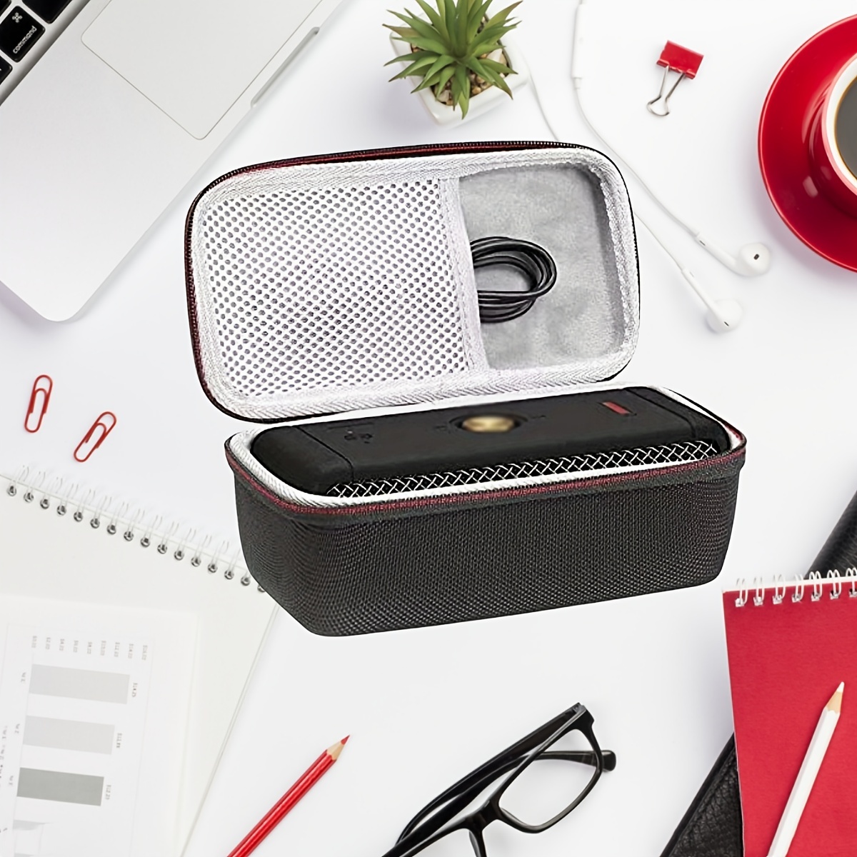 Жесткий дорожный чехол из ЭВА  – обзор и цена Anker Speaker Soundcore Boom 2